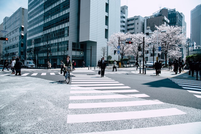 天门为何勤工俭学对在日本的留学生的职业生涯至关重要？